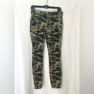 Anthropologie Pilcro Camouflage Skinny Pants